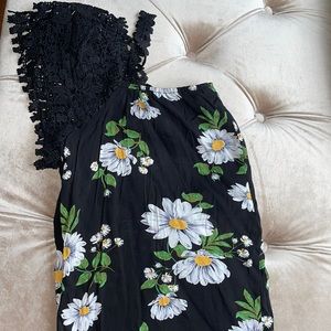Daisy print off the shoulder blouse